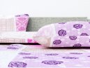Krepová ložní souprava s motivy růžových patchwork květů s uzavíráním na knoflík